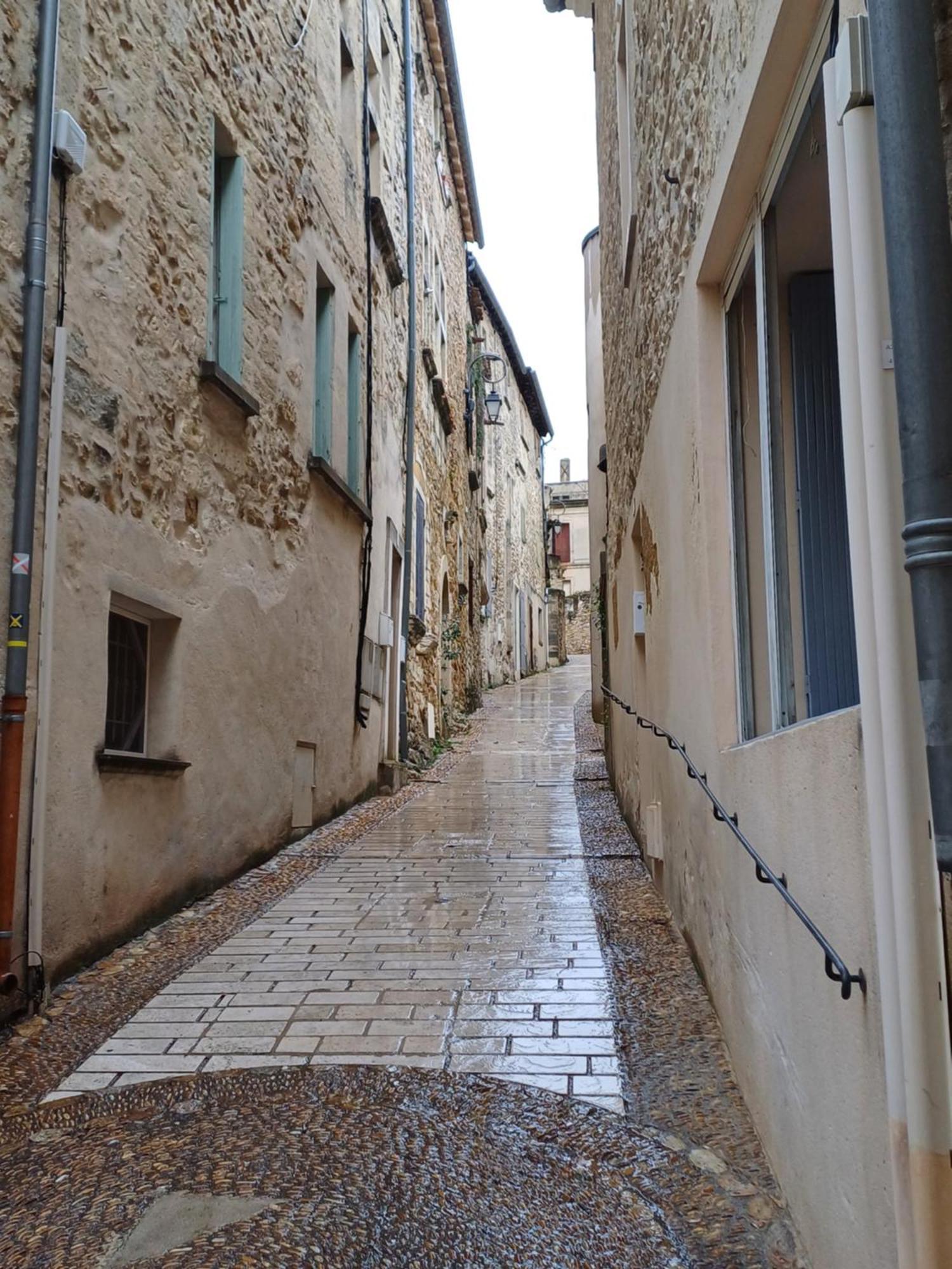 Chambre D Hotes Aramon מראה חיצוני תמונה