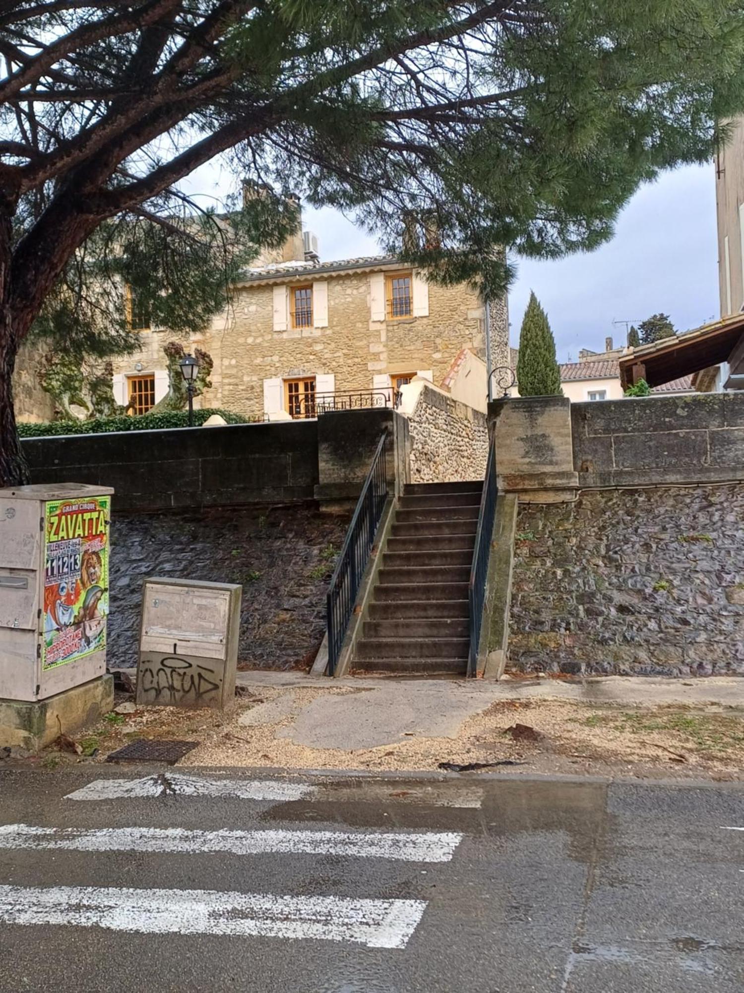 Chambre D Hotes Aramon מראה חיצוני תמונה